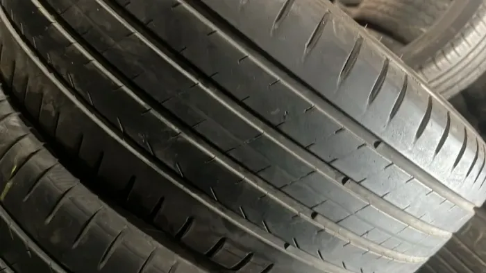 Pneu Scorpion TM 225/55/18 75 % vida útil