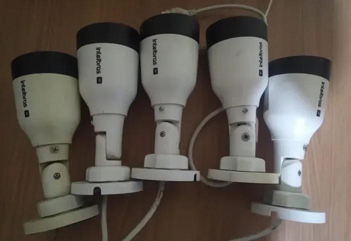 Câmeras Intelbras IP 1130 B G2