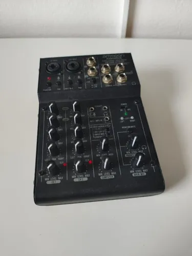 Interface de Áudio USB AGM05