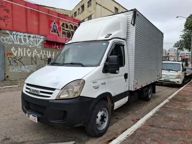 Iveco Daily 35s14 Ano 2011 Bau