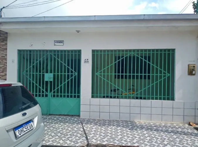 - Casa na Cidade Operaria