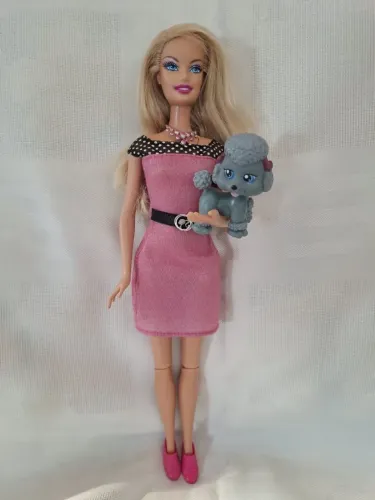 Barbie treinando cachorrinhos