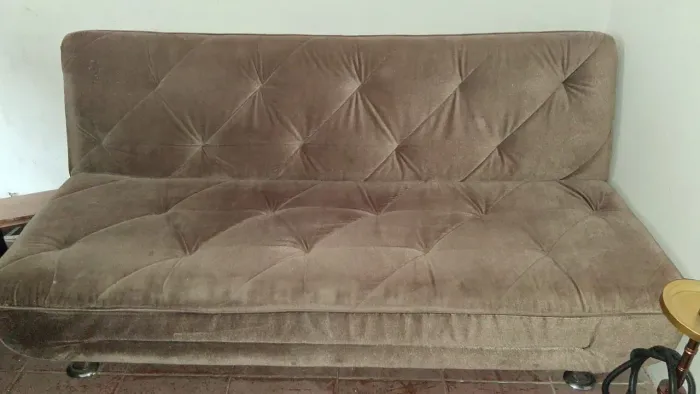 sofá retrátil, vira cama quando abre ele