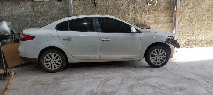 Sucata Renault Fluence 2.0 para venda de peças