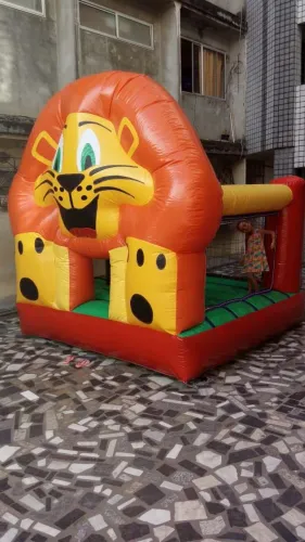 Locação de brinquedos, móveis provençais ,mesa ,cadeira ,pranchão, toalha e etc...