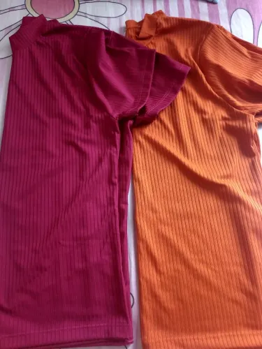  Blusas de Malha canelada novas .