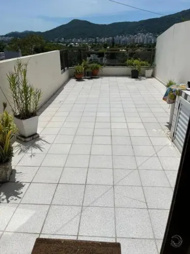 Cobertura para Venda em Florianópolis, Córrego Grande, 2 dormitórios, 1 suíte, 3 banheiros