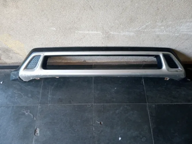 Aplique Inferior Parachoque Dianteiro Mitsubishi Outlander 2019