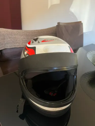 Capacete