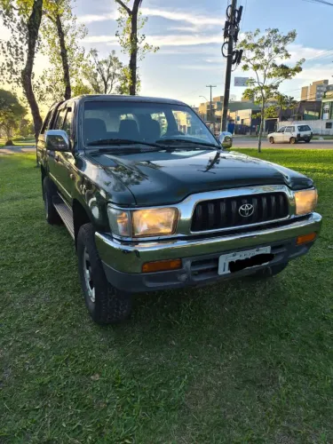 Toyota Hilux CD SRV 4X4 3.0 8V 116cv TB Diesel 2003