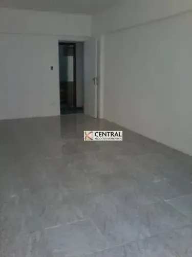 Sala 34 m² - vendo ou alugo