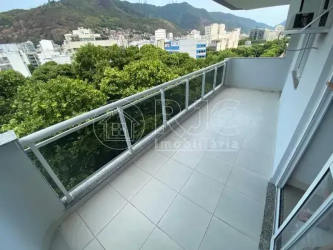 Imóvel para venda possui 192 metros quadrados com 3 quartos em Tijuca - Rio de Janeiro - R