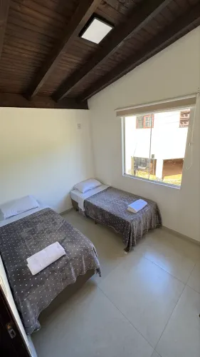 Aluguel Anual Apartamento Mobiliado 3 Quartos em Garopaba