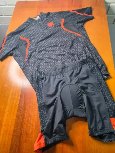 CONJUNTO DE CICLISMO TAMANHO G - CAMISA E BERMUDA ACOLCHOADA MTB SPEED