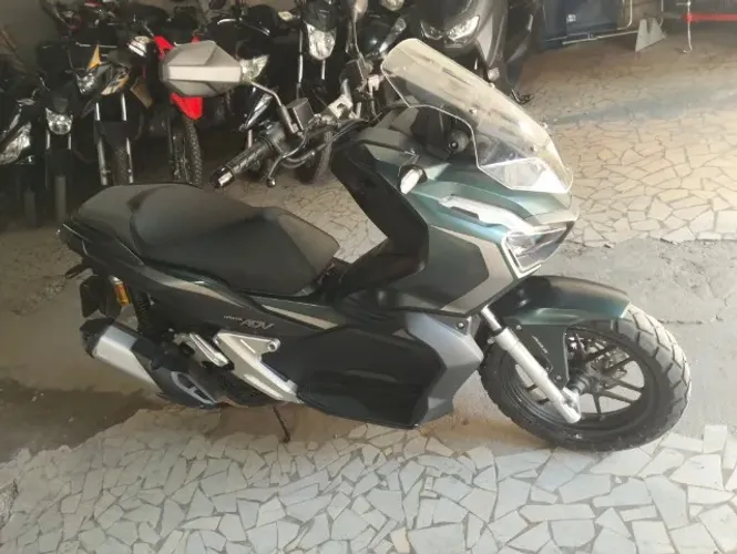 Abaixo da Fipe Veículos Val Park HONDA ADV 2024 Impecável 16 Mil Km Automática