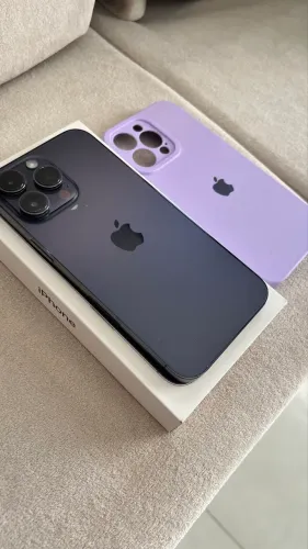 iPhone 14 Pro Max Roxo