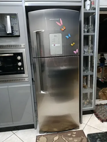 Geladeira inox Frost Free