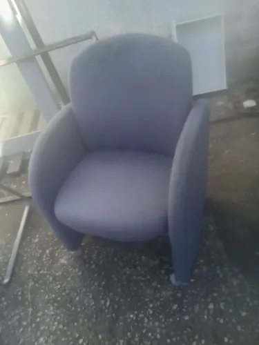 Vendo poltronas de rodinhas serve para varia funções