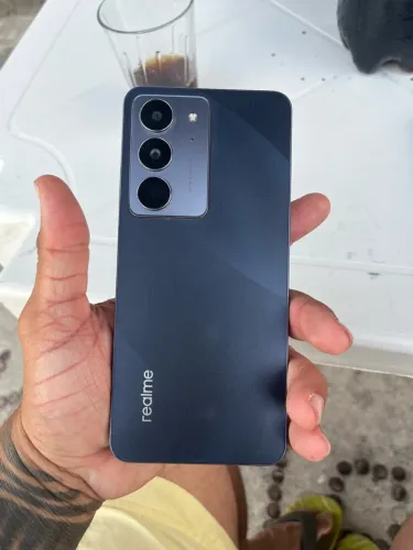 Celular realmi C75