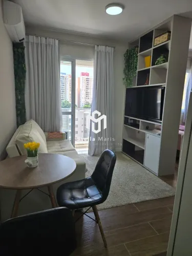 Studio a venda na Aclimação , com vaga de garagem