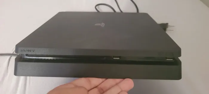 Ps4 slim