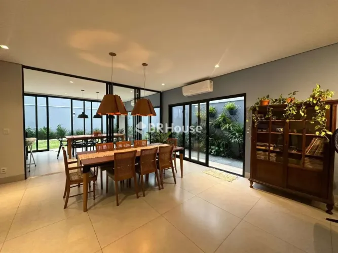 Condomínio Residencial Vila Jardim | Casa de Condomínio 4 quartos, sendo 4 suites