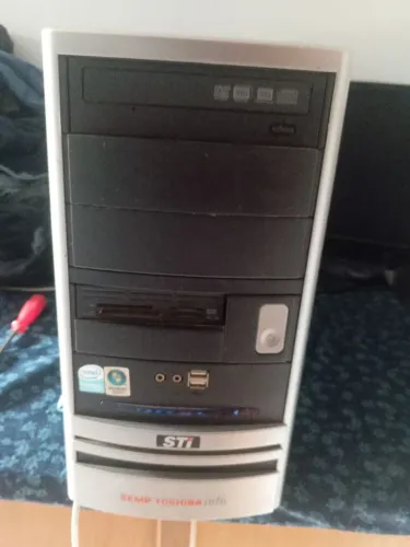Retro Gaming PC - Windows XP Era | 3GB RAM | HD 200GB | Windows XP/Vista/7/Linux