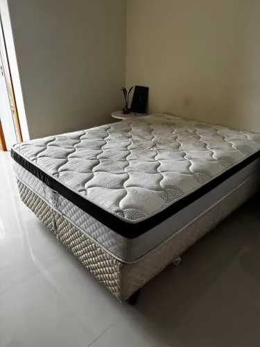 Cama Box Casal com Colchão | Boa Conservação