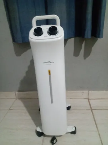 Aquecedor Elétrico a óleo Britânia 127V BAQ1510B Semi Novo.