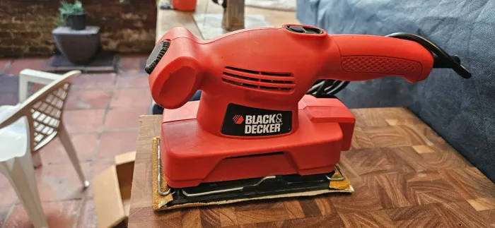 Lixadeira Orbital Black+Decker 127v