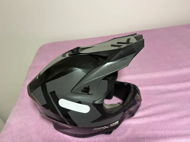Capacete mattos race 