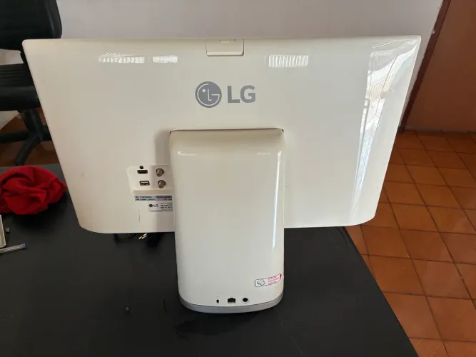 All in One LG24v55