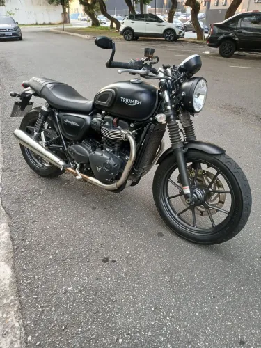 Triumph Street Twin 900cc
