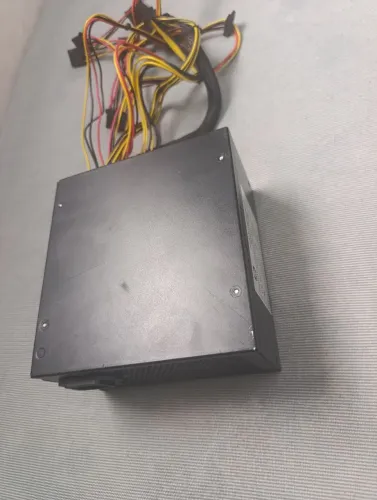 Fonte 600w c3 tech bivolt automático 60/50Hz