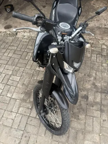 Vendo essa Lander xtz 250