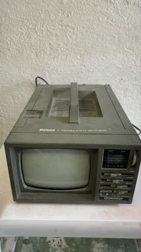 Mini tv antiga 