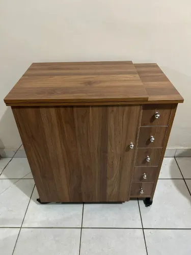 Máquina de costura NOVA, nunca usada. Modelo BM2800. <br>1.700,00