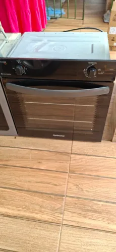 Forno de Embutir a Gás Continental 60L com TOPLimpaFácil.