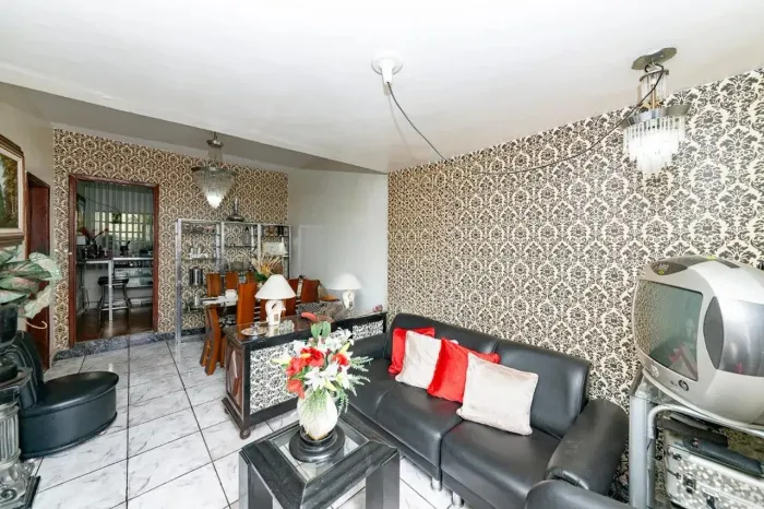Casa à Venda - Bonfim, 14 Quartos, 570 m2