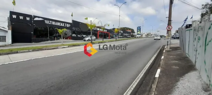 Galpão Comercial nas Amoreiras