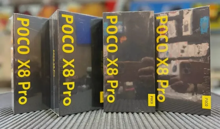 Poco X8 Pro (5G) 256GB+8RAM Branco e Preto GLOBAL 6 MESES DE GARANTIA PELA LOJA