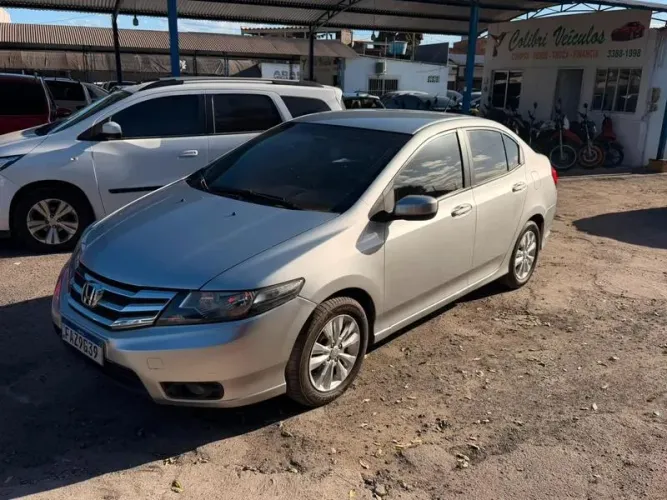 Honda City Sedan LX 1.5 Flex 16V 4P Mec. 2013