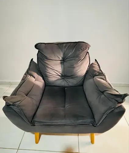 Poltrona suede cinza