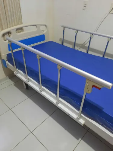 Cama hospitalar PROCIRÚRGICA