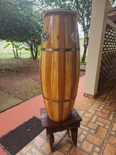 Atabaque Médio (Rumpi) 1,10m Com Suporte - Nunca Usado!