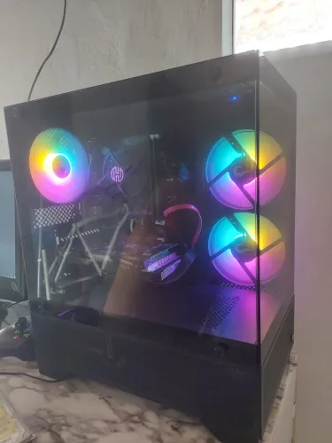 PC GAMER I5 4590 16GB RAM 256GB SSD RX580 8GB FONTE 500W