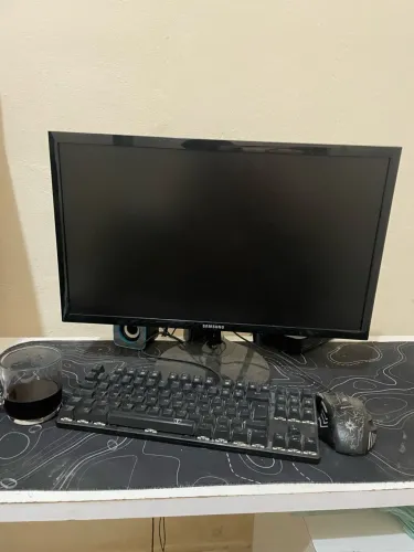 MONITOR SAMSUNG 75HZ SEMI NOVO