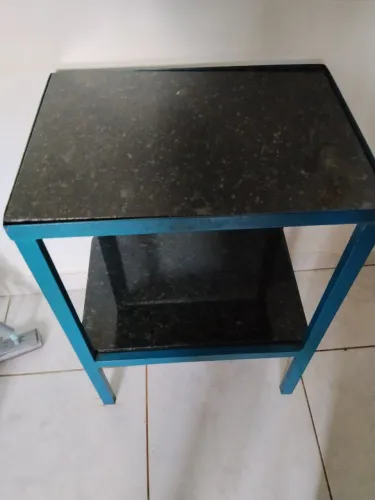 Movel de ferro com granito