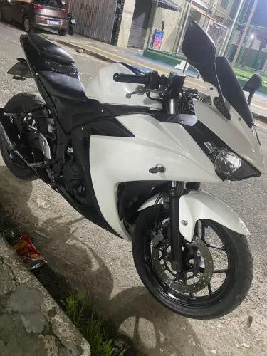 Yamaha R3