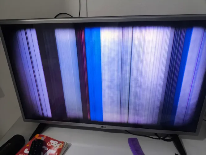 Tv LG 32 polegadas pra retirada de peças